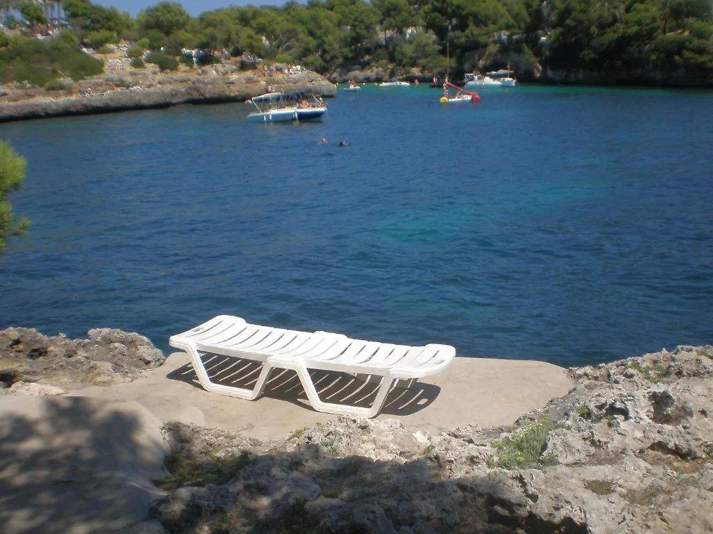 Waterfront Apartment 'Maria'. Pool. Wifi Santanyi