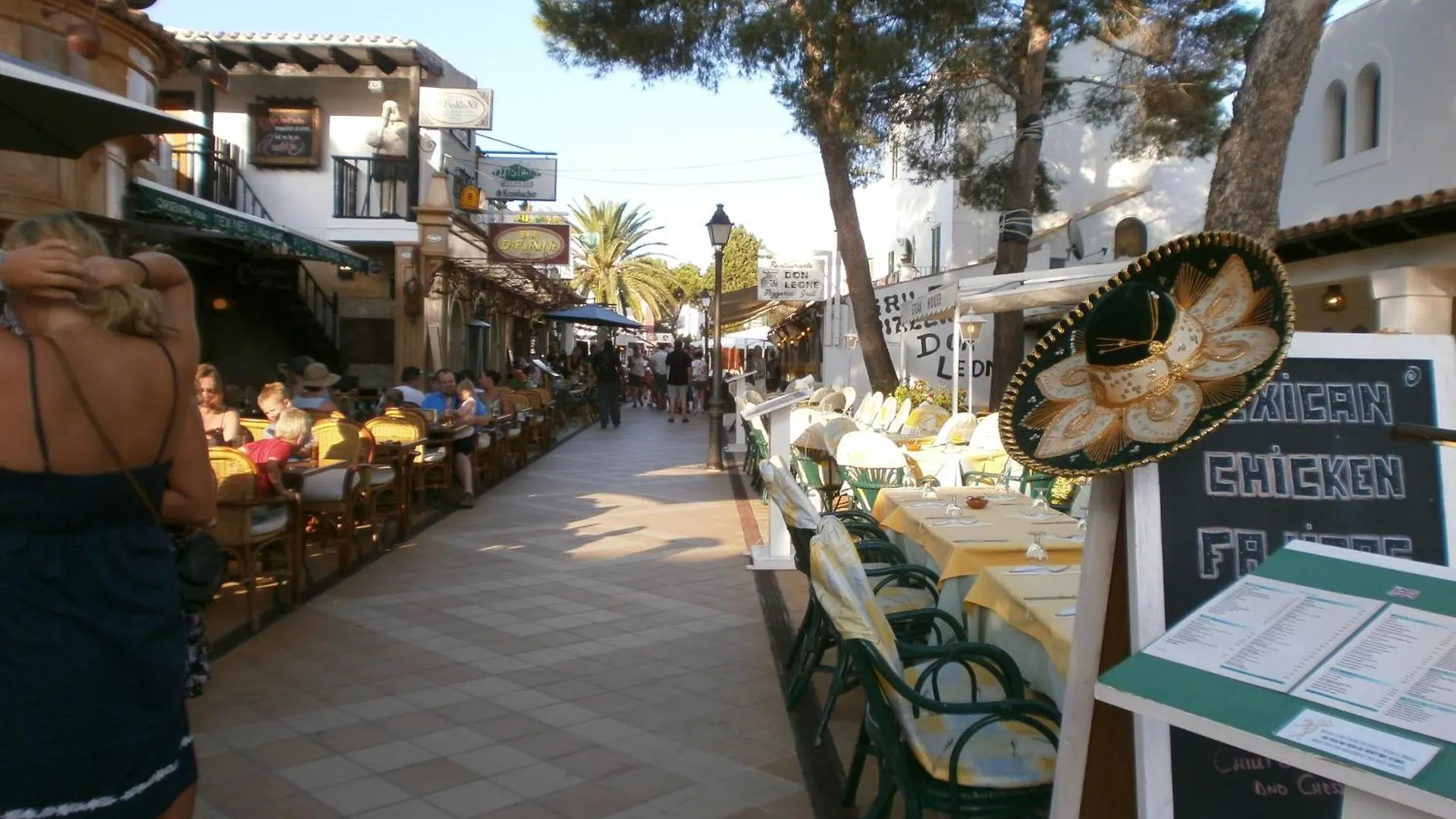 Waterfront Apartment 'Maria'. Pool. Wifi Santanyi Spain