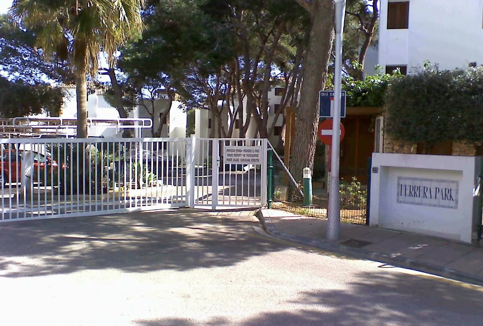 Waterfront Apartment 'Maria'. Pool. Wifi Santanyi Spain